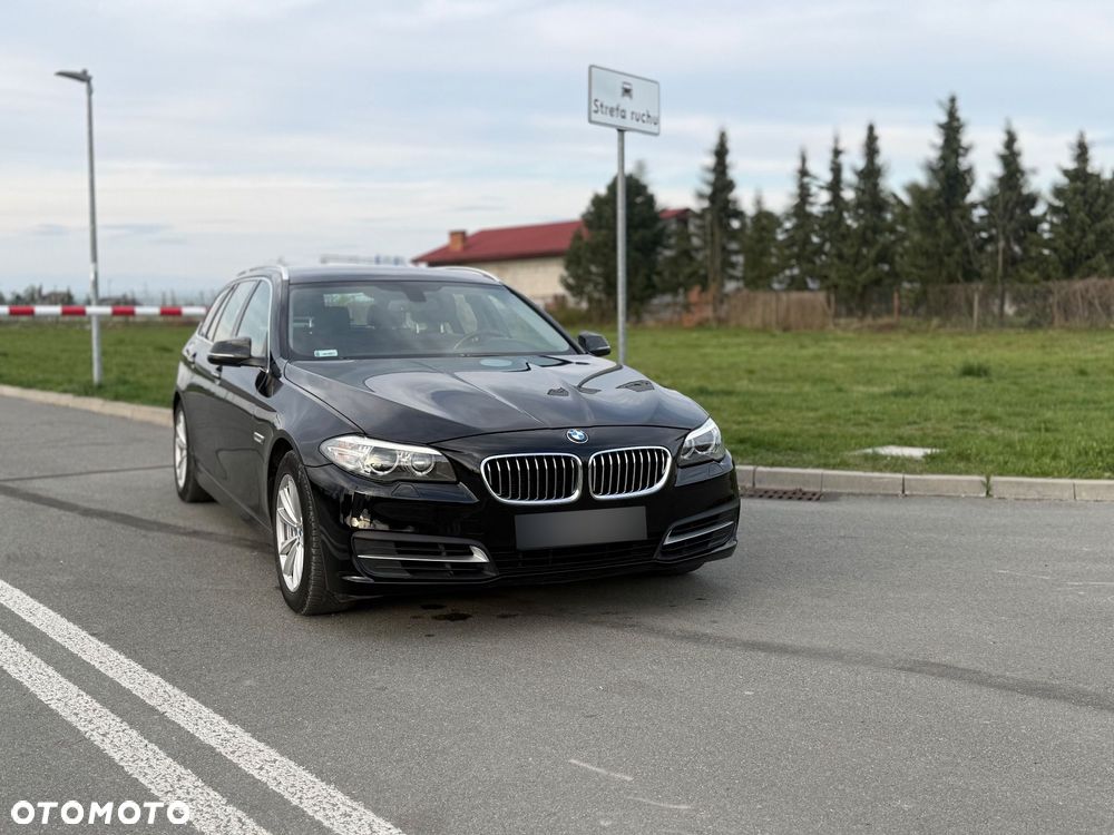 BMW Seria 5 520d xDrive - 1