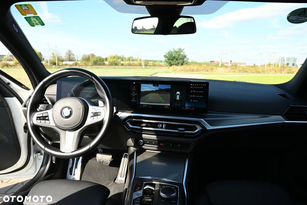 BMW Seria 3 320i M Sport - 9
