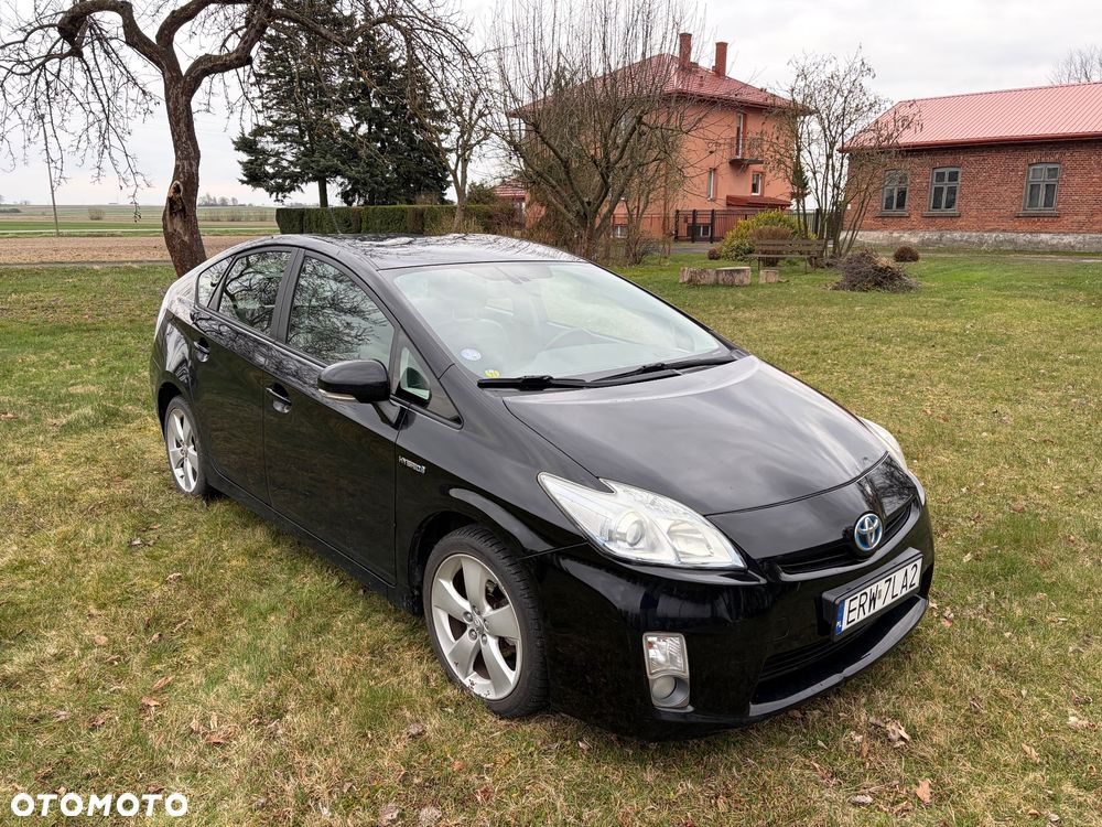 Toyota Prius 1.8 HSD Active - 8