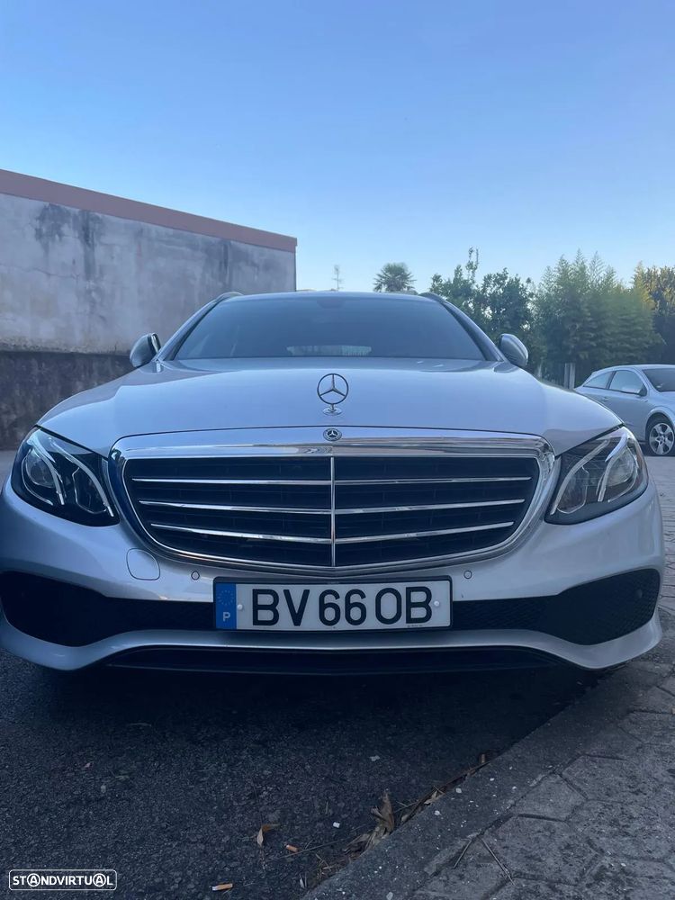 Mercedes-Benz 200 - 1