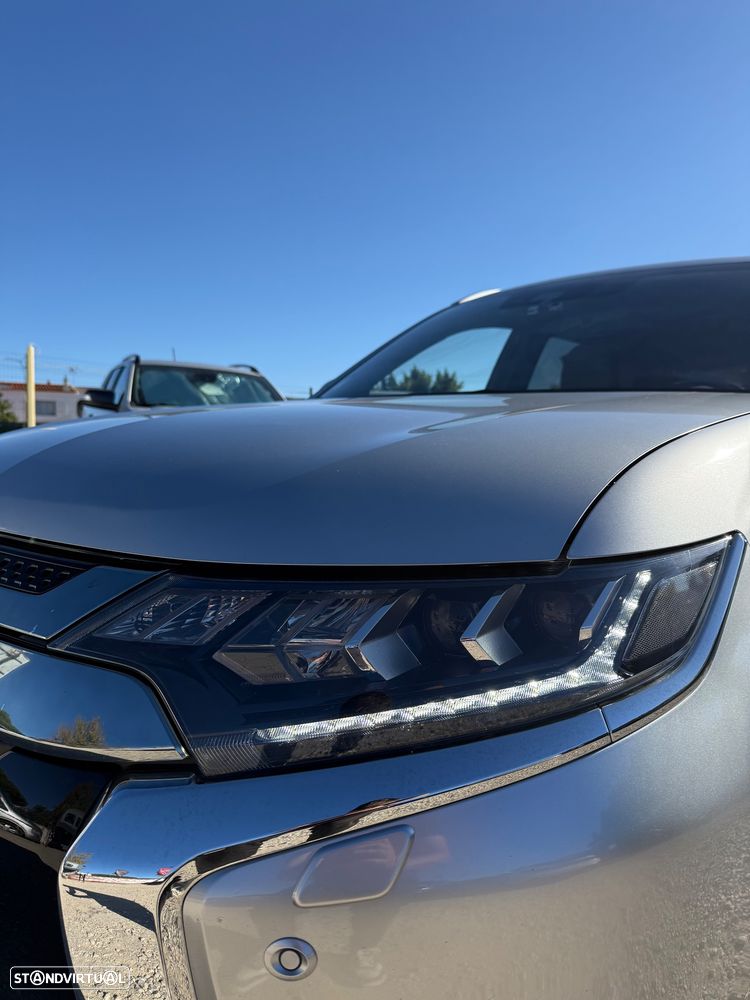 Mitsubishi Outlander 2.4 Instyle - 4