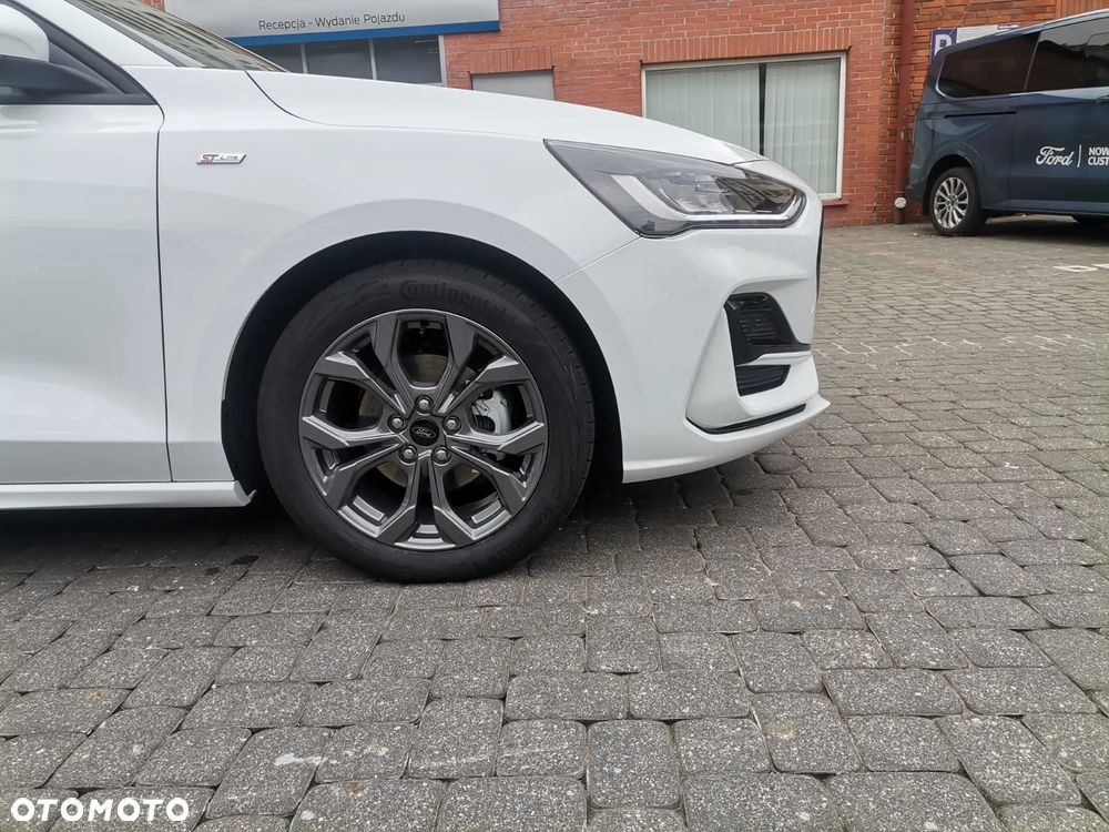 Ford Focus 1.0 EcoBoost mHEV ST-Line X - 8