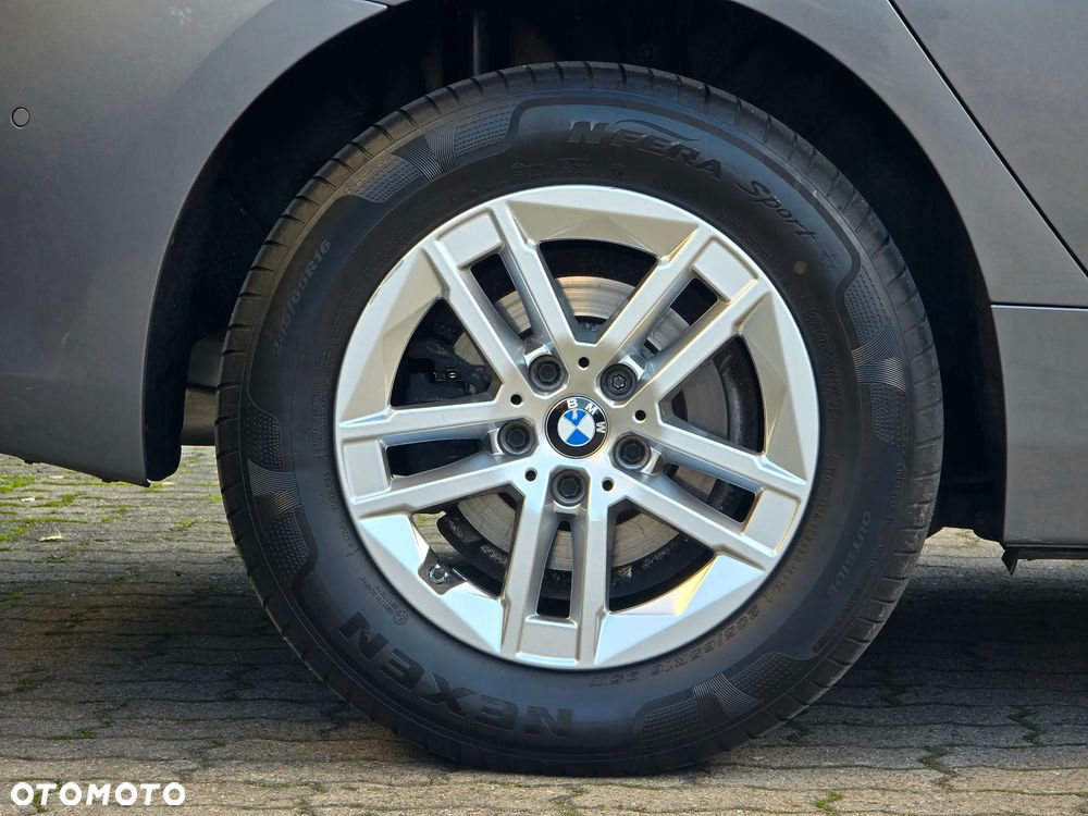 BMW Seria 2 218i - 4