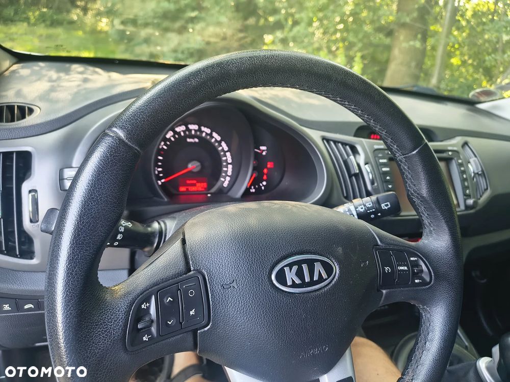 Kia Sportage 2.0 CRDI XL - 11