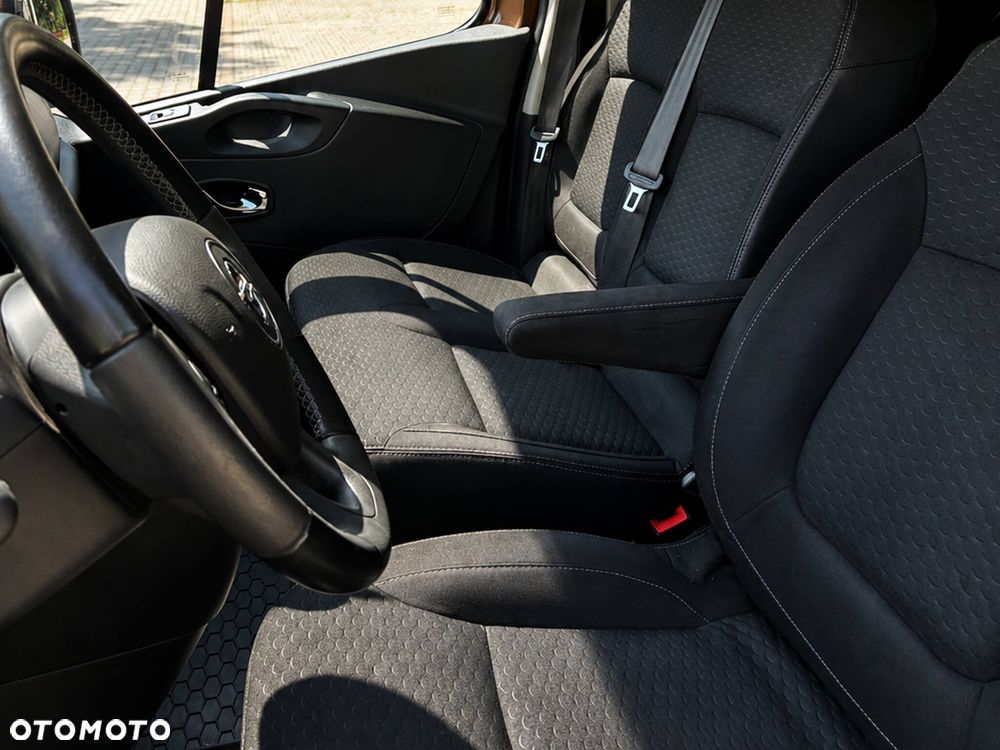 Opel Vivaro L2H1 2.9t Edition Tour - 30