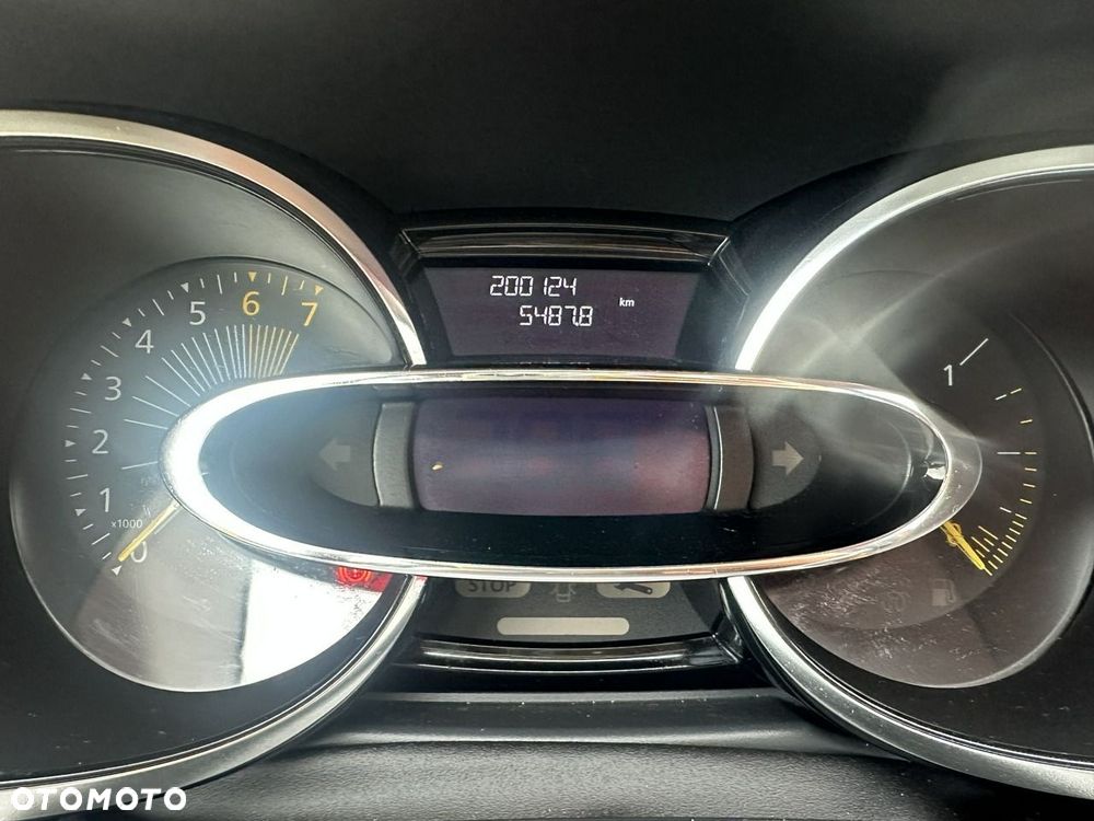 Renault Clio - 16