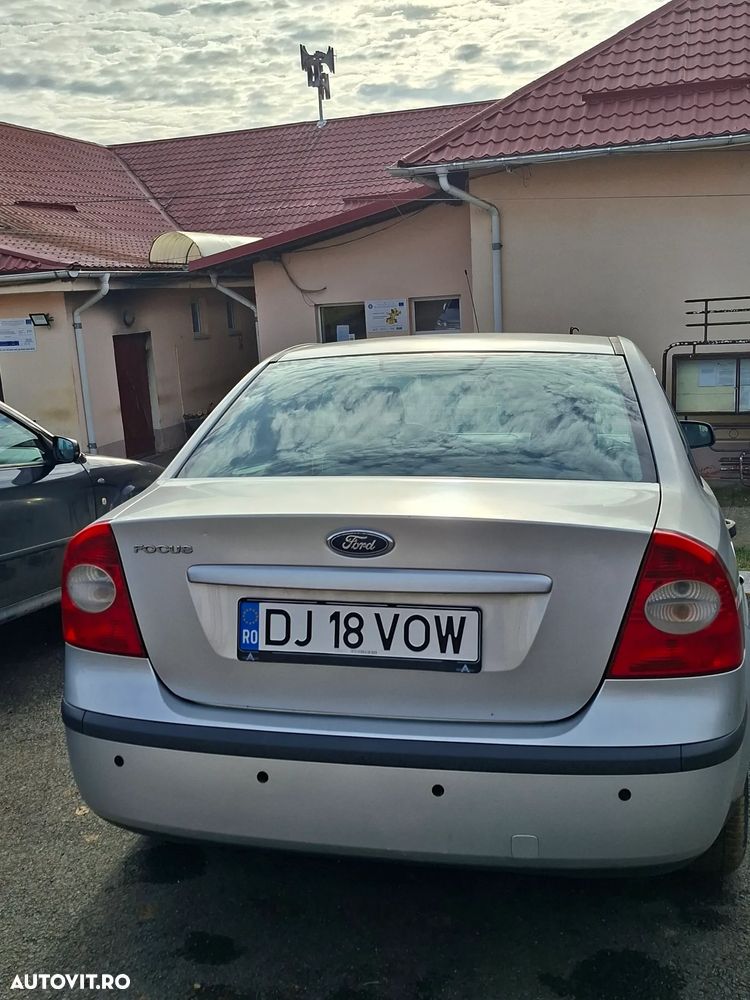 Ford Focus 1.6i 16V - 4