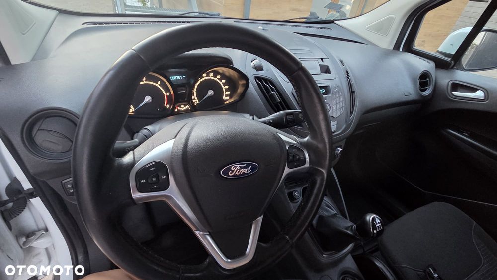 Ford Courier - 7
