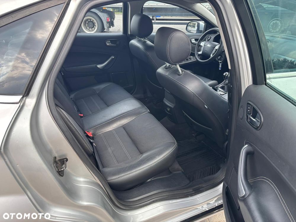 Ford Mondeo 2.0 TDCi Titanium S - 14