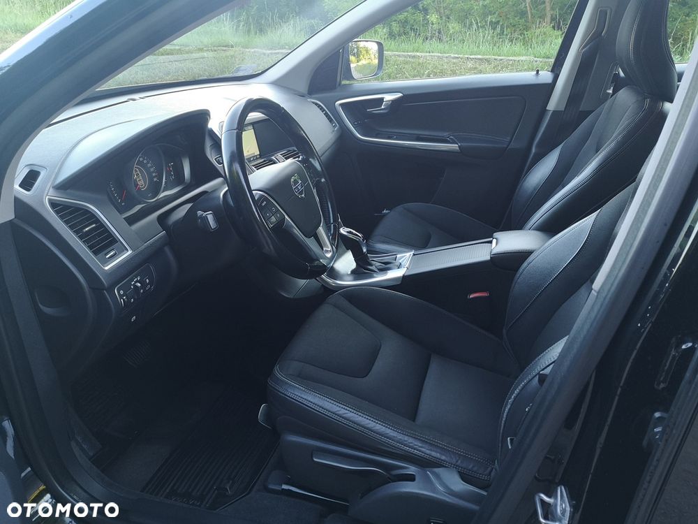 Volvo XC 60 - 6