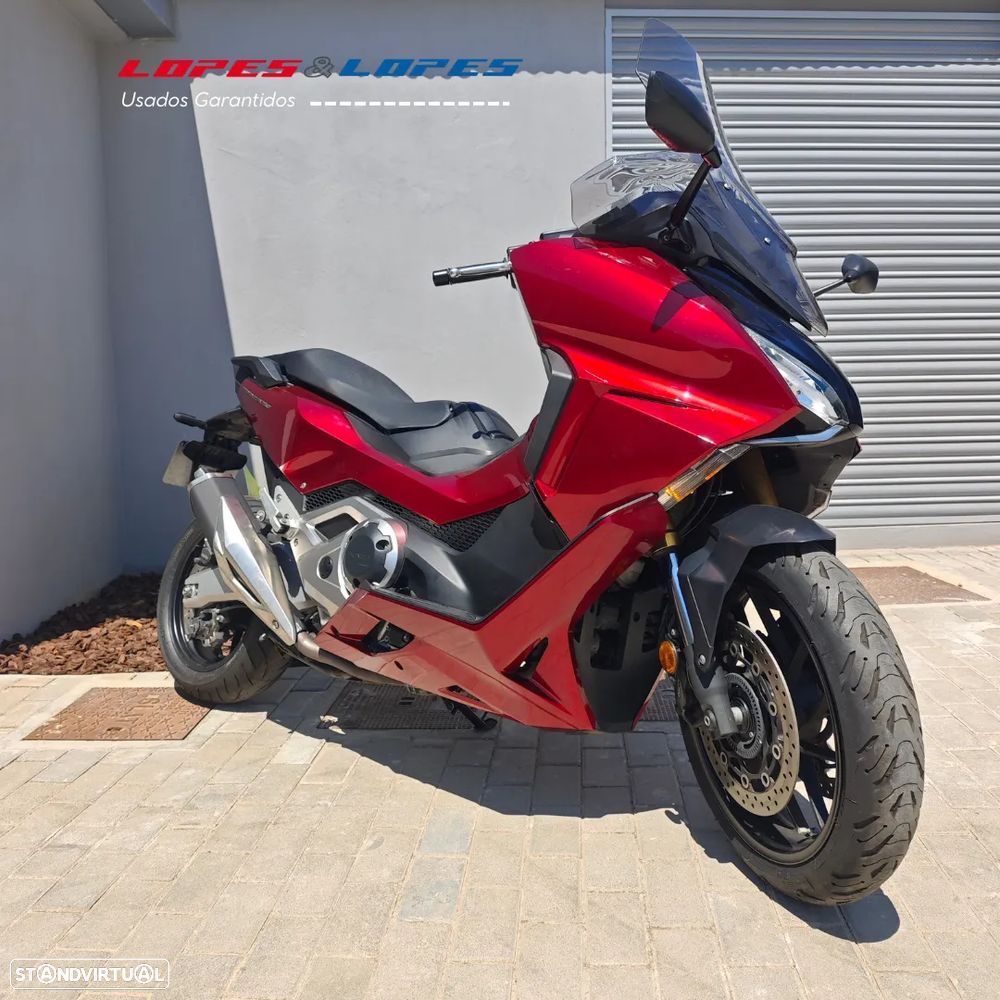 Honda Forza 750 - 1