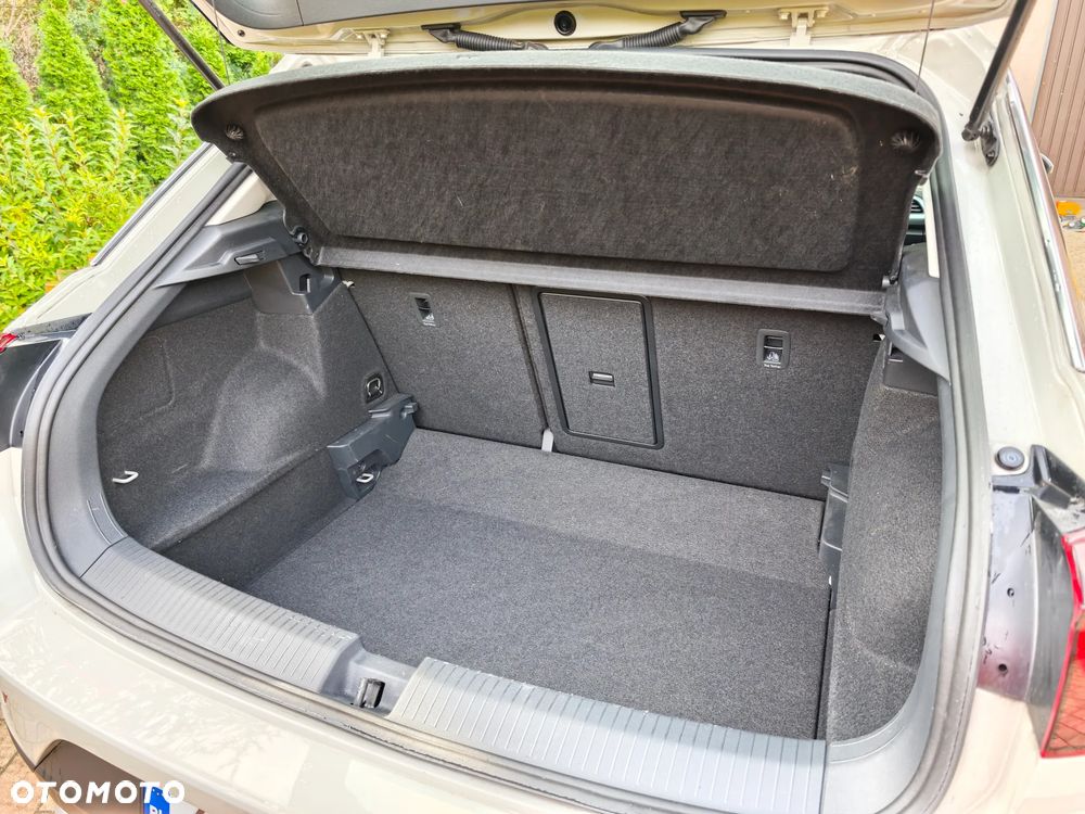 Volkswagen T-Roc - 6