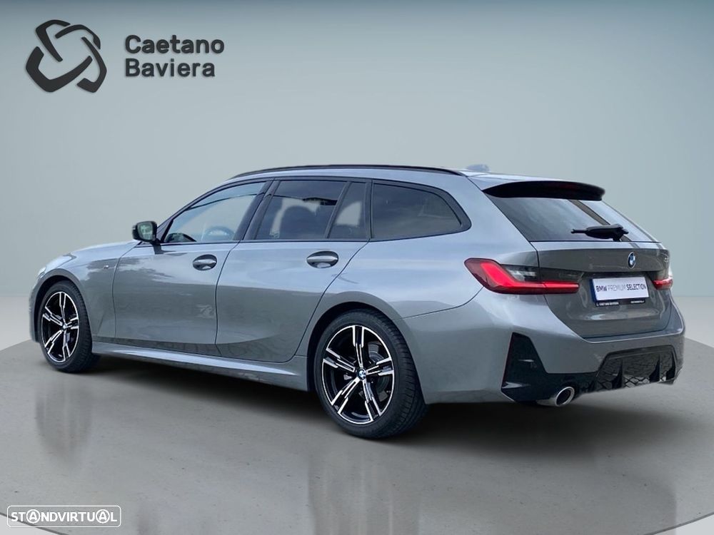 BMW 320 d Touring Pack Desportivo M Auto - 26