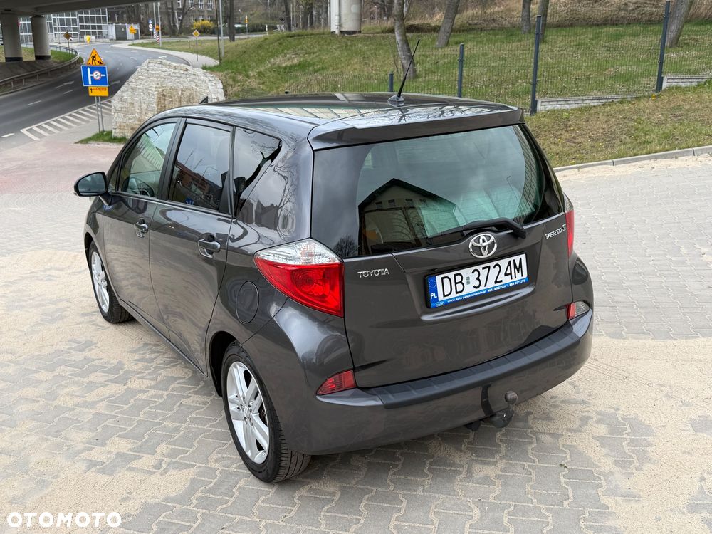 Toyota Verso S 1.33 VVT-i Start-Stop Club - 2