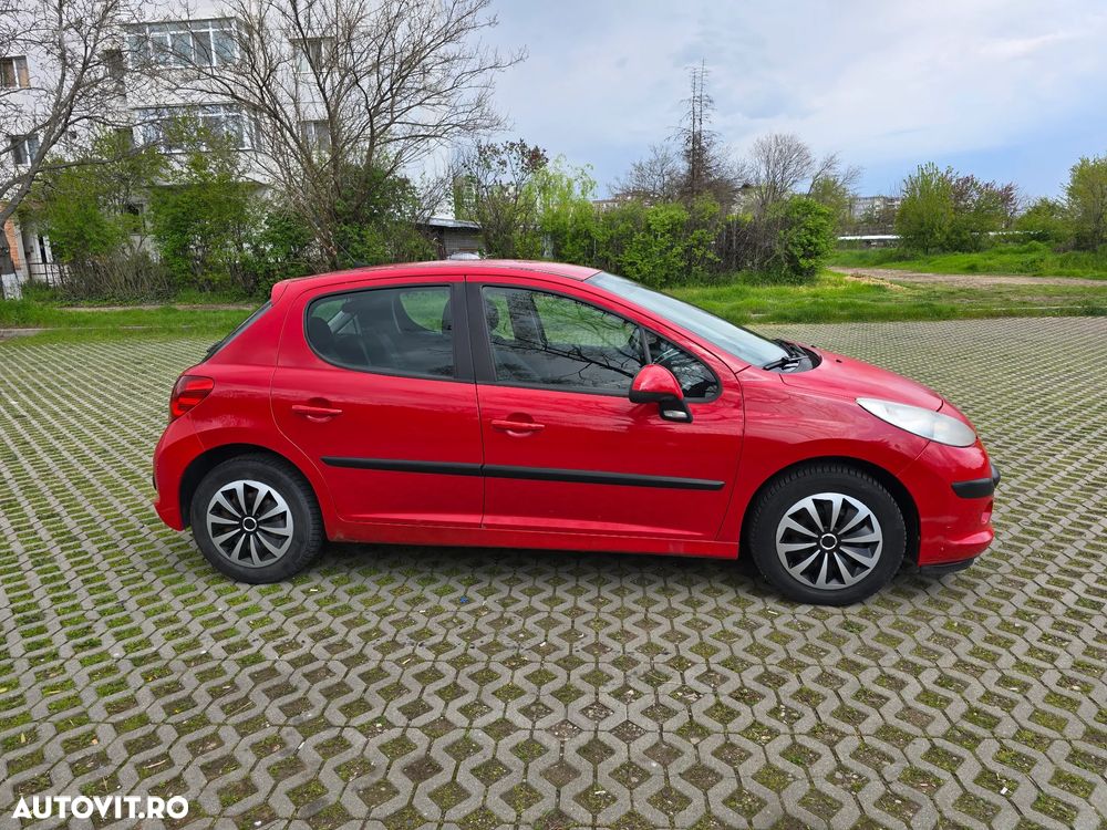 Peugeot 207 1.4HDI Trendy - 5