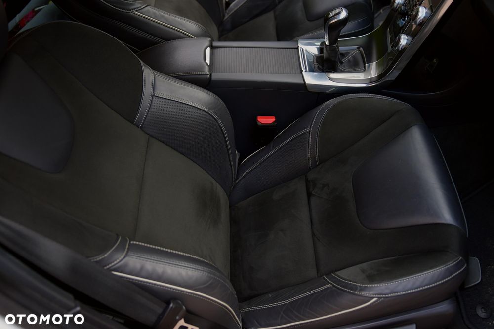 Volvo S60 D3 Drive-E R-Design Momentum - 26