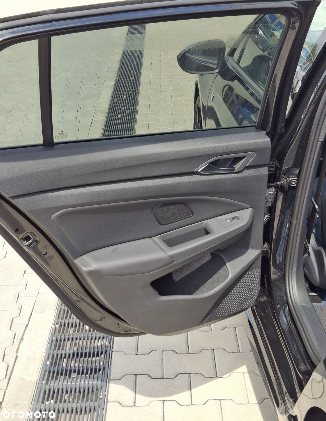 Volkswagen Golf - 33