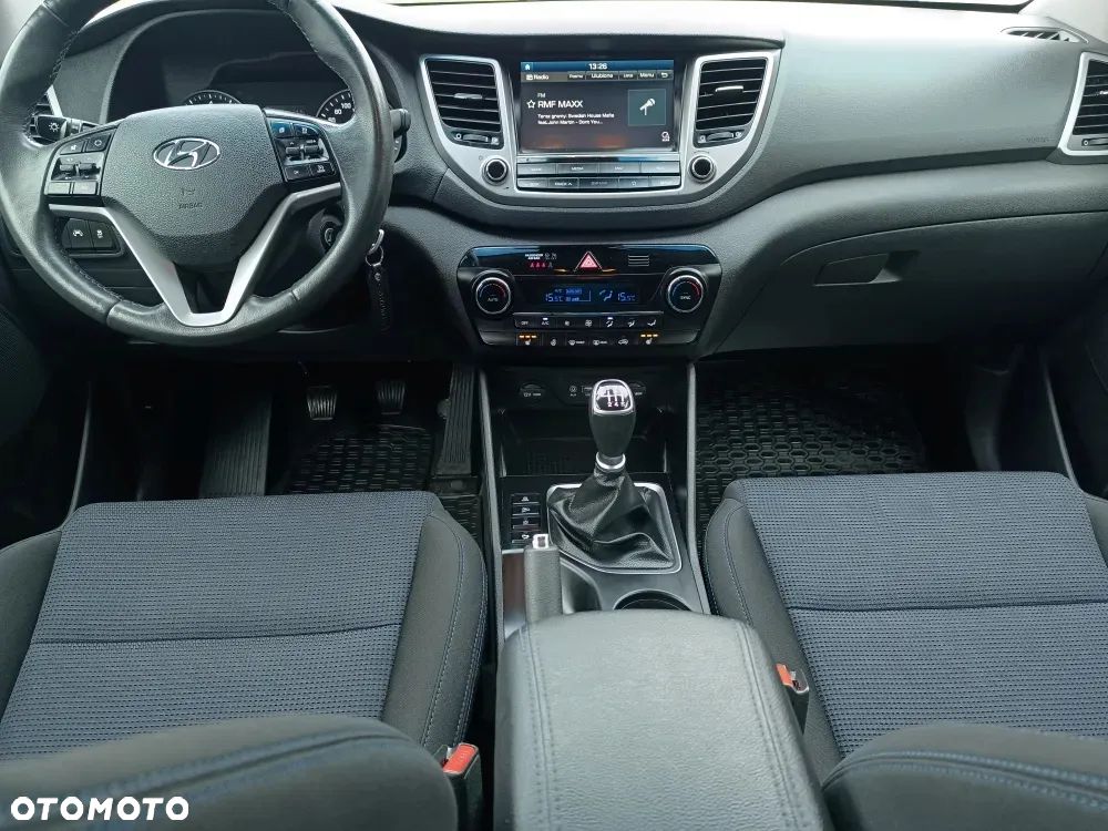 Hyundai Tucson 1.7 CRDI BlueDrive Comfort 2WD - 9