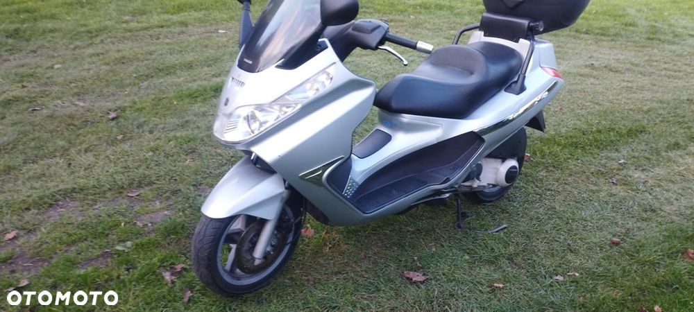 Piaggio X8 - 1