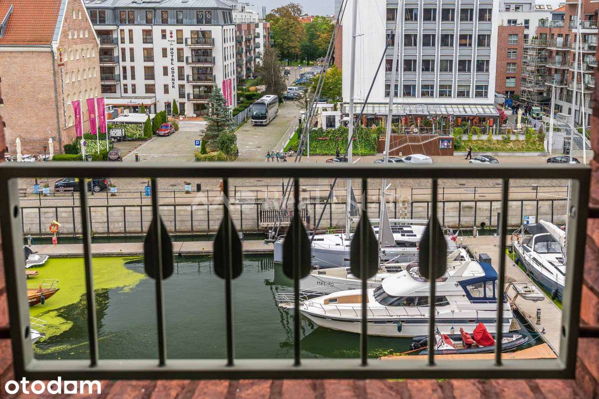 Nowy apartament z widokiem na marinę