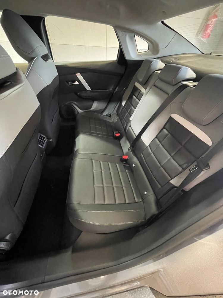 Citroën C4X 1.2 mHEV Max eDCT6 - 13