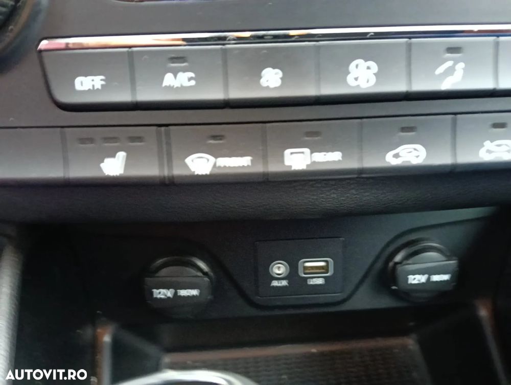 Hyundai Tucson blue 1.7 CRDi 2WD DCT Premium - 16