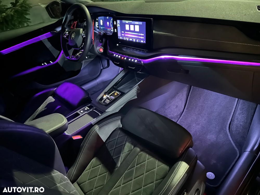 Skoda Octavia 2.0 TSI DSG RS - 38