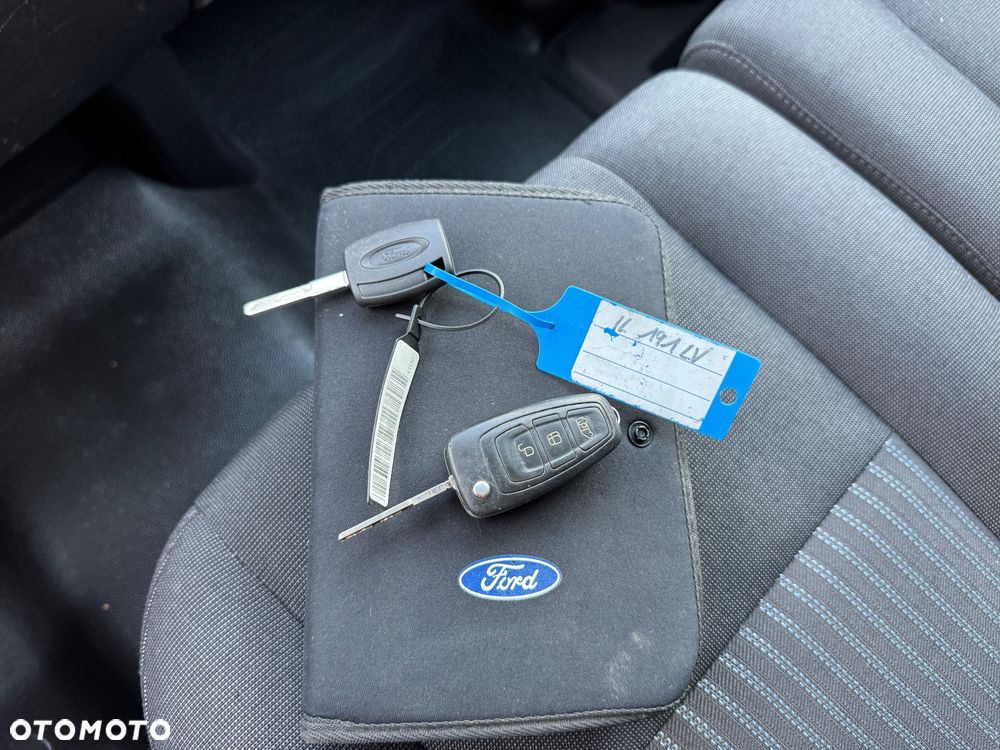 Ford Transit - 25