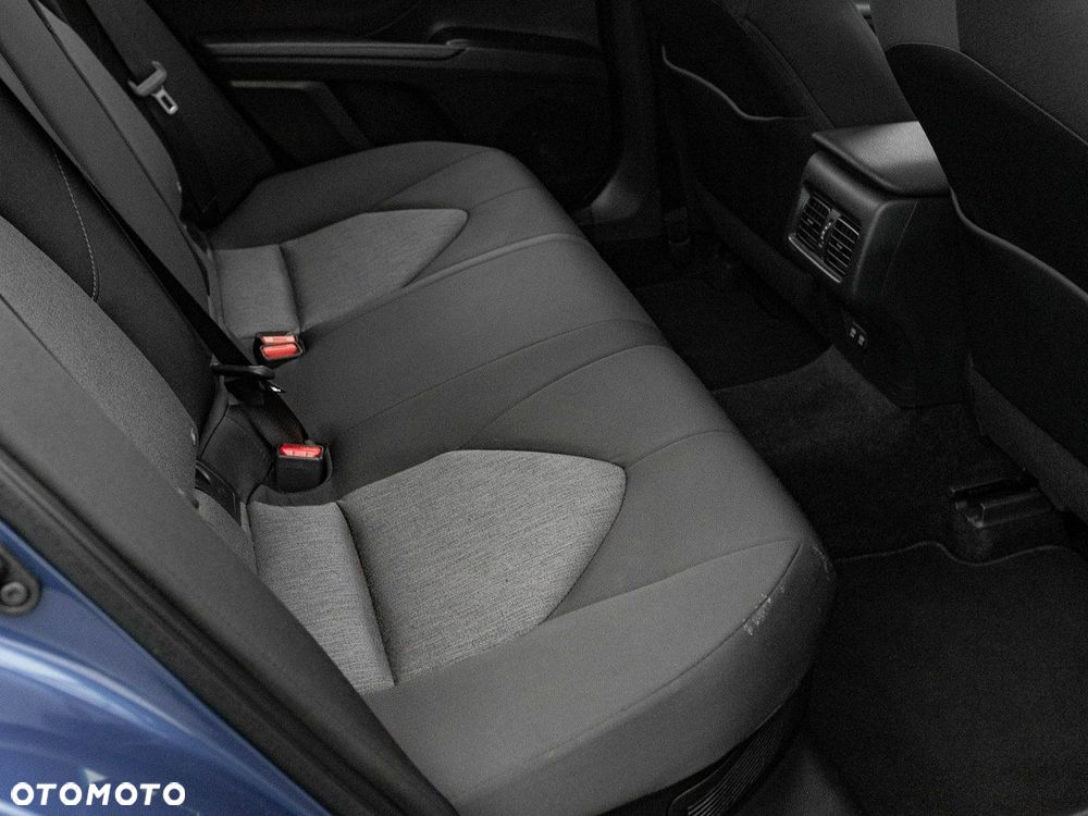 Toyota Camry - 27