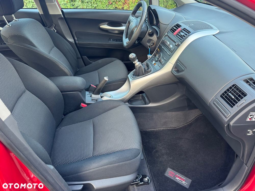 Toyota Auris 1.6 Valvematic Executive - 13