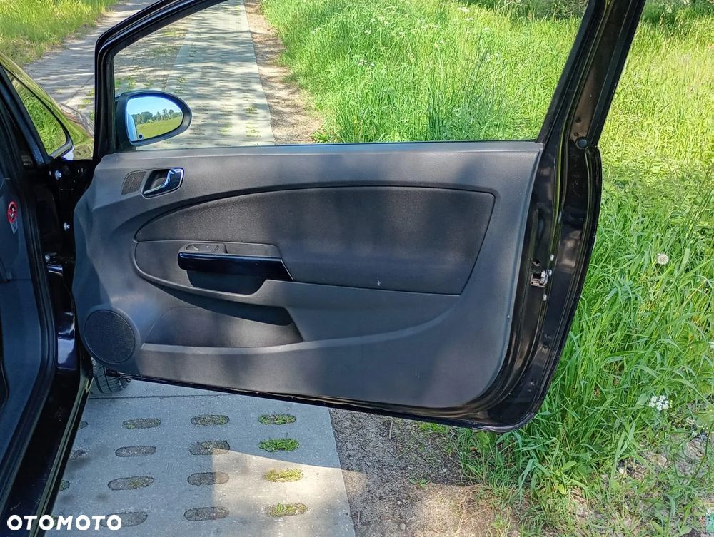 Opel Corsa - 18