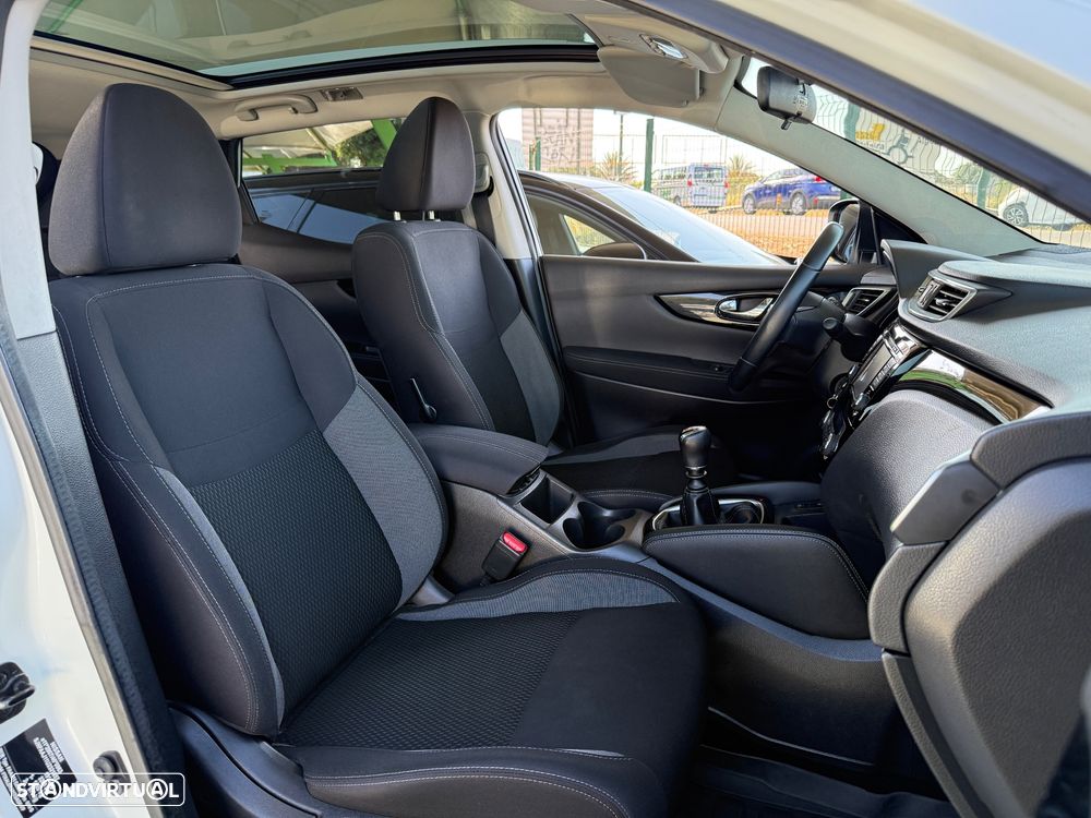 Nissan Qashqai 1.5 dCi N-Connecta Business - 23