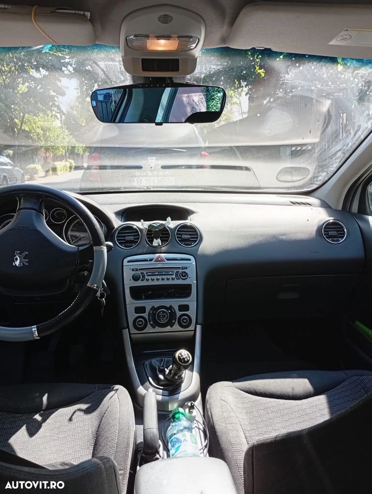 Peugeot 308 1.6HDi Confort Pack - 6
