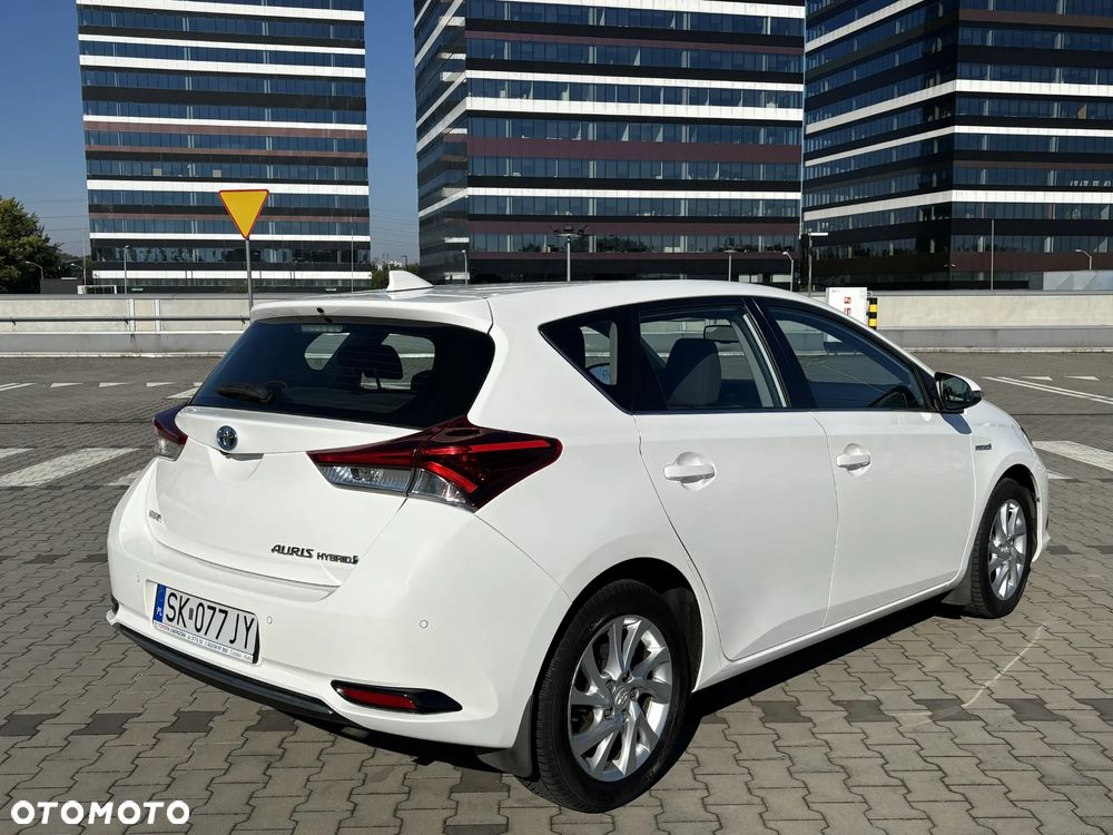 Toyota Auris Hybrid 135 Comfort - 5