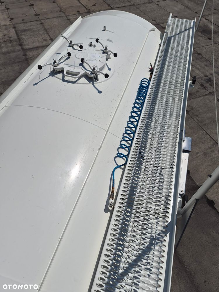 Spitzer 37m3 pierwszy właściciel, bezwypadkowa, stan bardzo dobry - 18