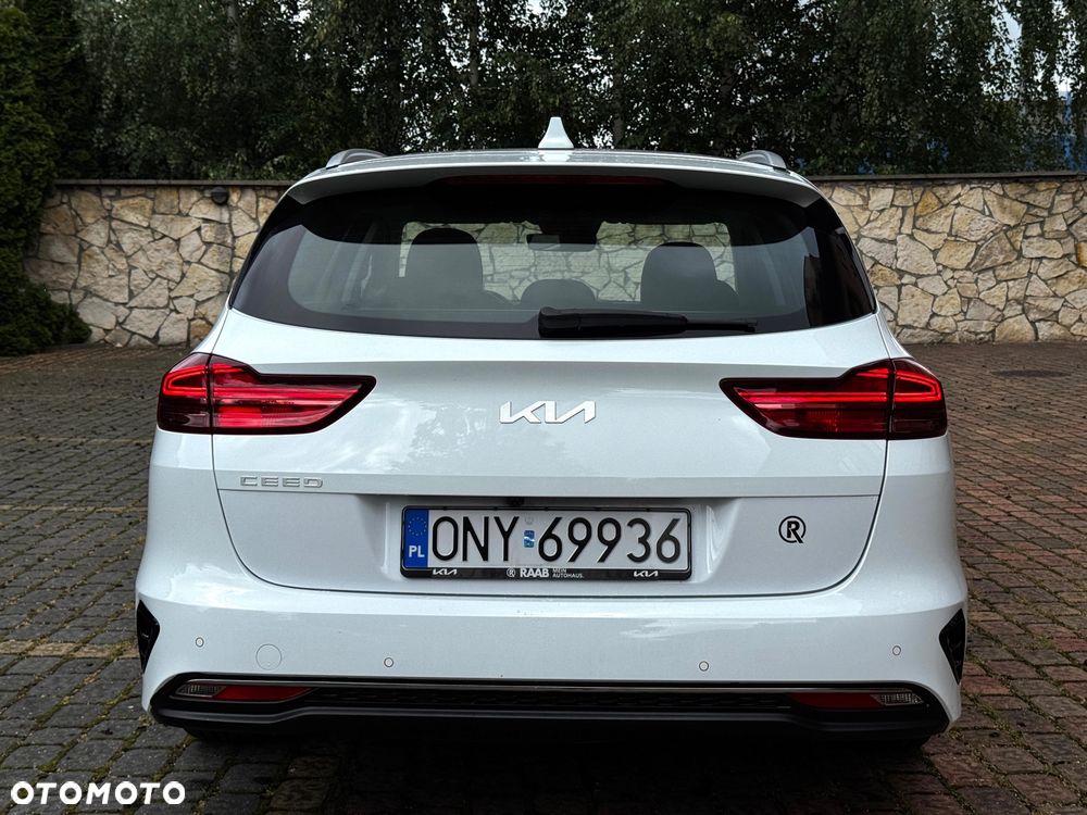 Kia Ceed 1.6 CRDi mHEV L DCT - 6