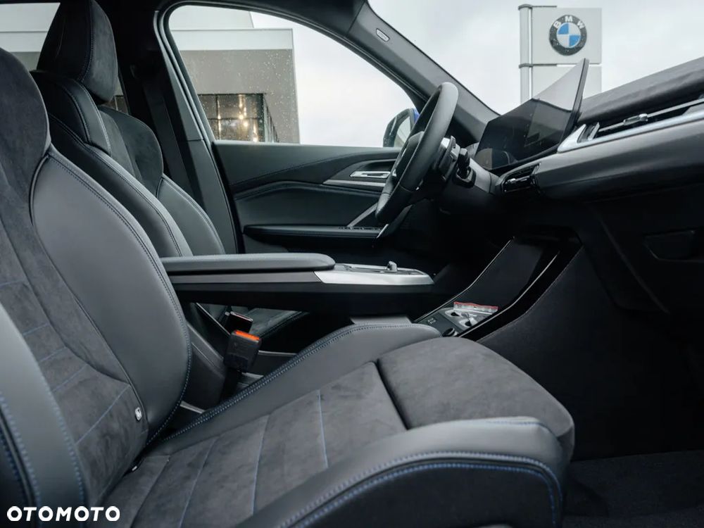 BMW X1 sDrive18i - 10