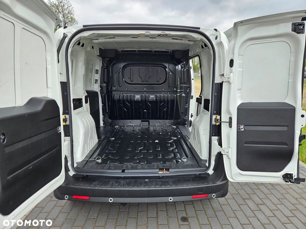 Fiat DOBLO 1.6MultiJet 105KM - 20