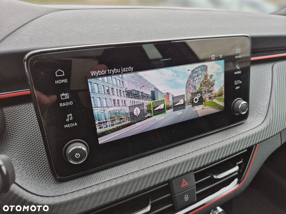 Skoda Kamiq 1.5 TSI Monte Carlo - 31