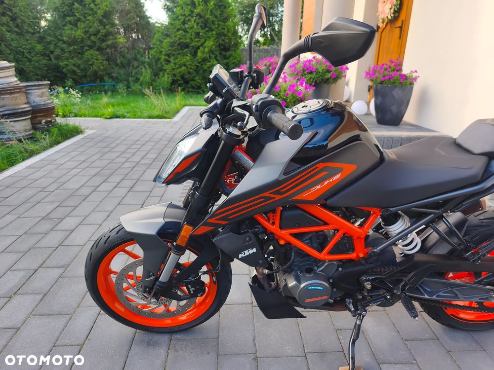 KTM Duke - 19