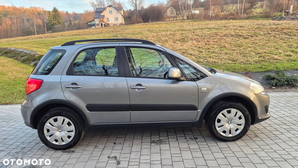 Suzuki SX4 1.9 DDiS DPF 4x4 Club - 9