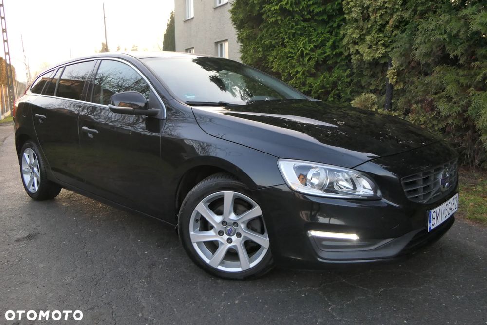 Volvo V60 D2 Drive-E Momentum - 12
