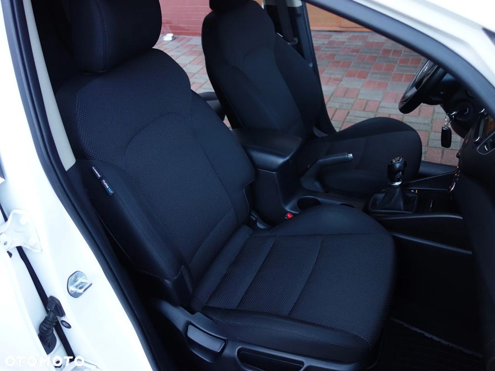 Kia Carens 1.7 CRDi Business Line - 20