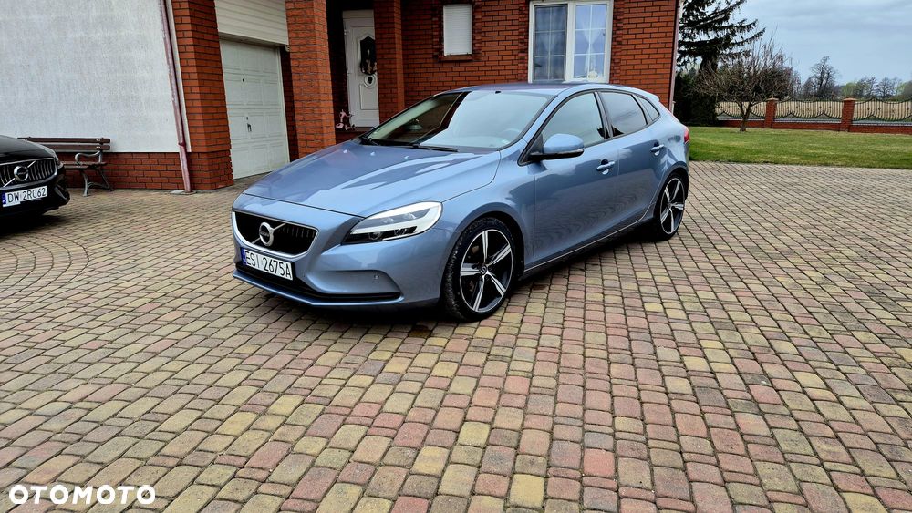 Volvo V40 D4 Momentum - 2