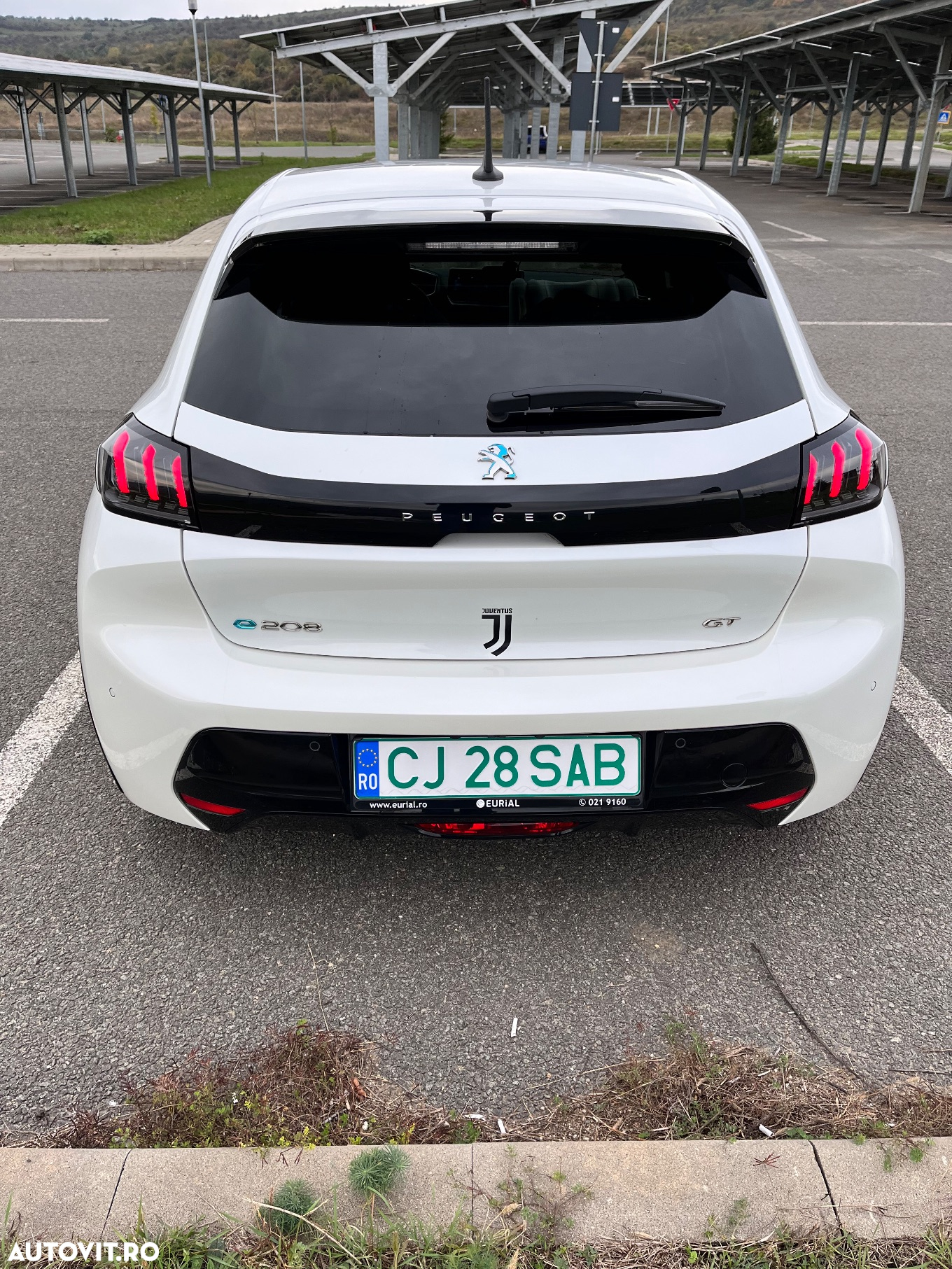 Peugeot 208 e-208 GT - 4