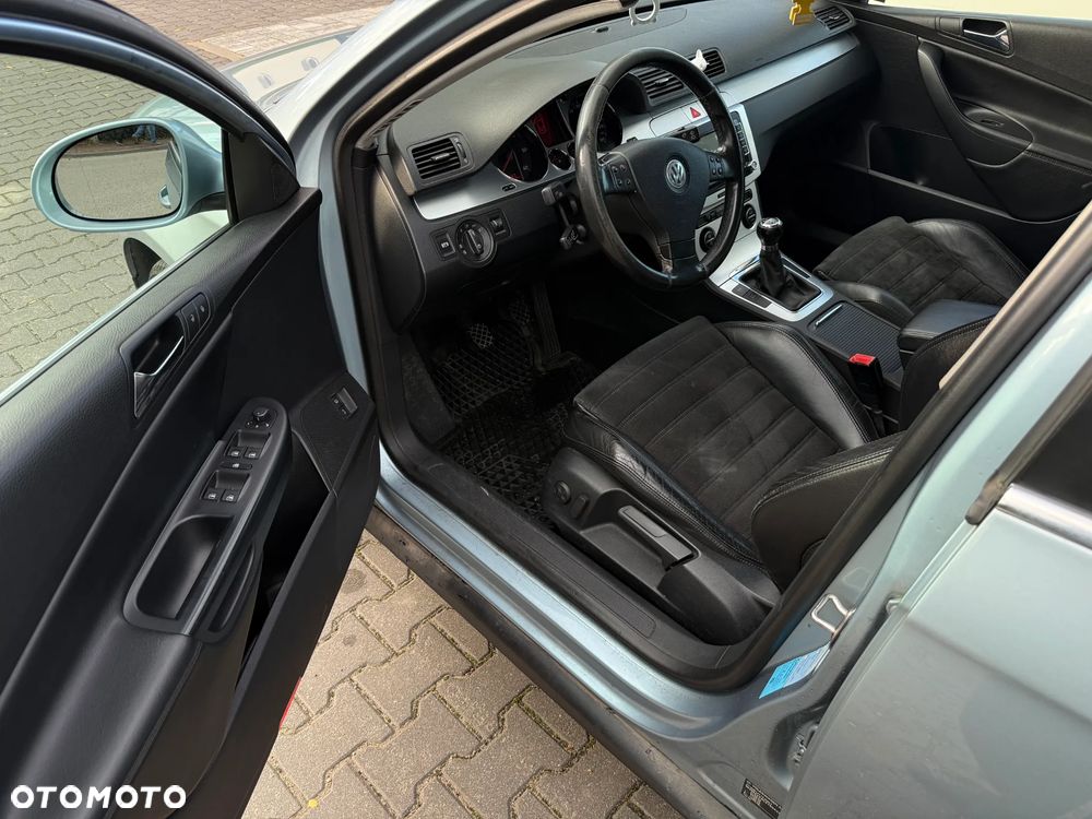 Volkswagen Passat - 22