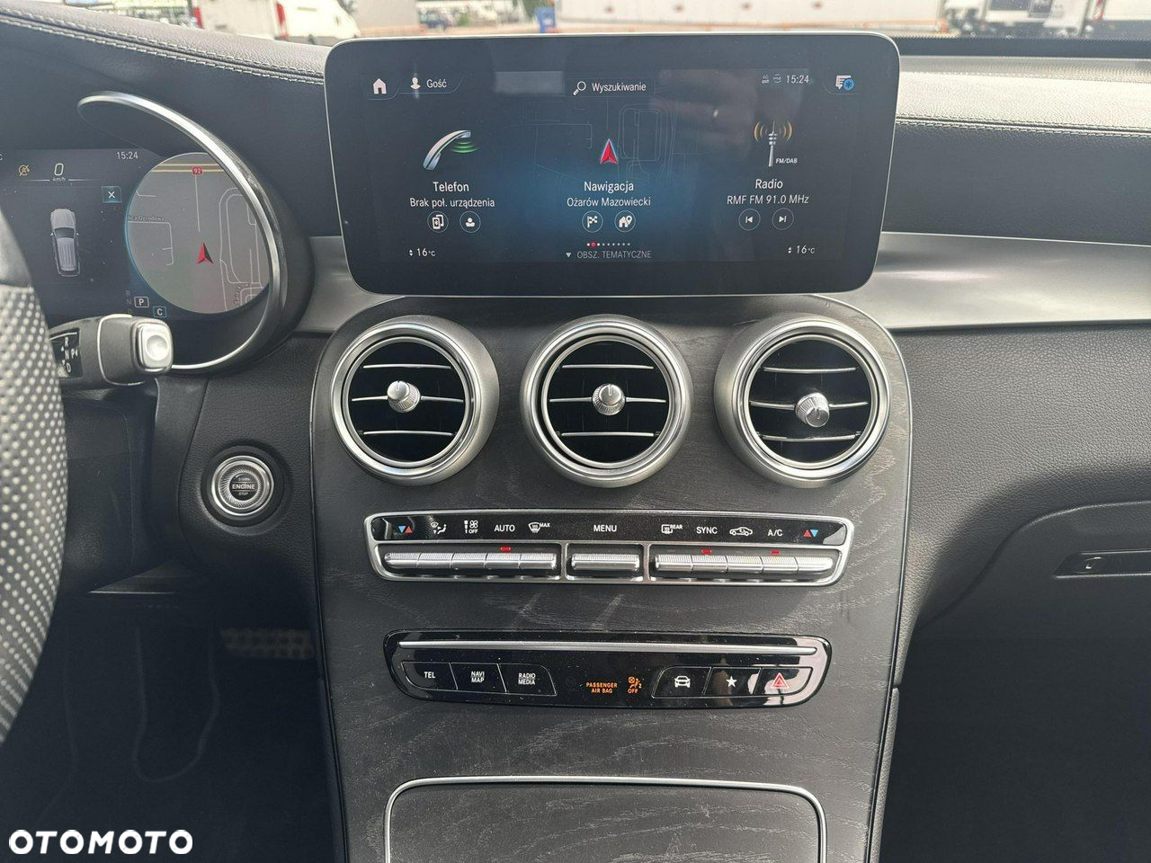 Mercedes-Benz GLC - 23