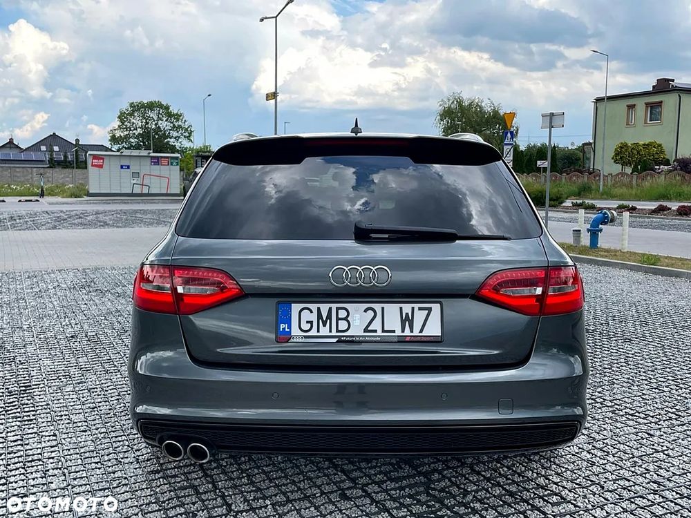 Audi A4 Avant 2.0 TDI DPF clean diesel multitronic S line Sportpaket - 14