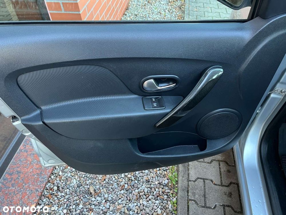 Dacia Sandero Blue dCi 95 Comfort - 16