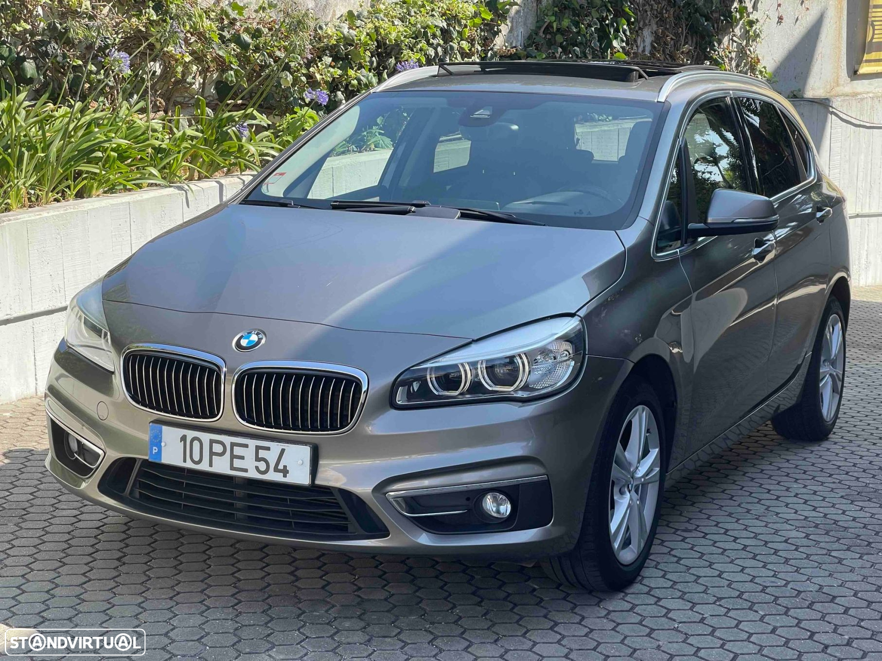 BMW 218 Active Tourer d Line Luxury Auto - 5